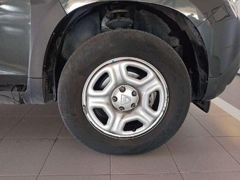 Usado Dacia Duster Essentiel 116 CV (85 kW) 2021 Gris SUV