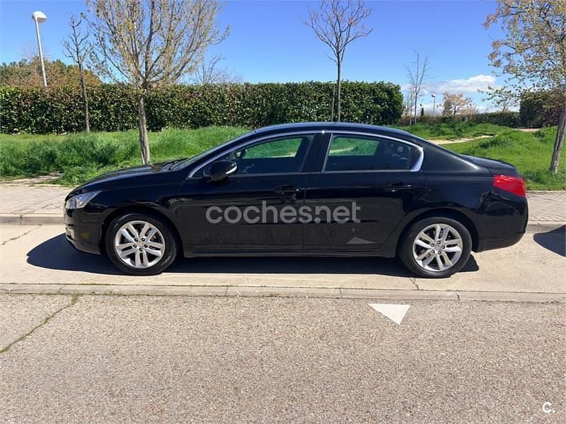 Usado Peugeot 508 Active 115 CV (84 kW) 2013 Negro Berlina