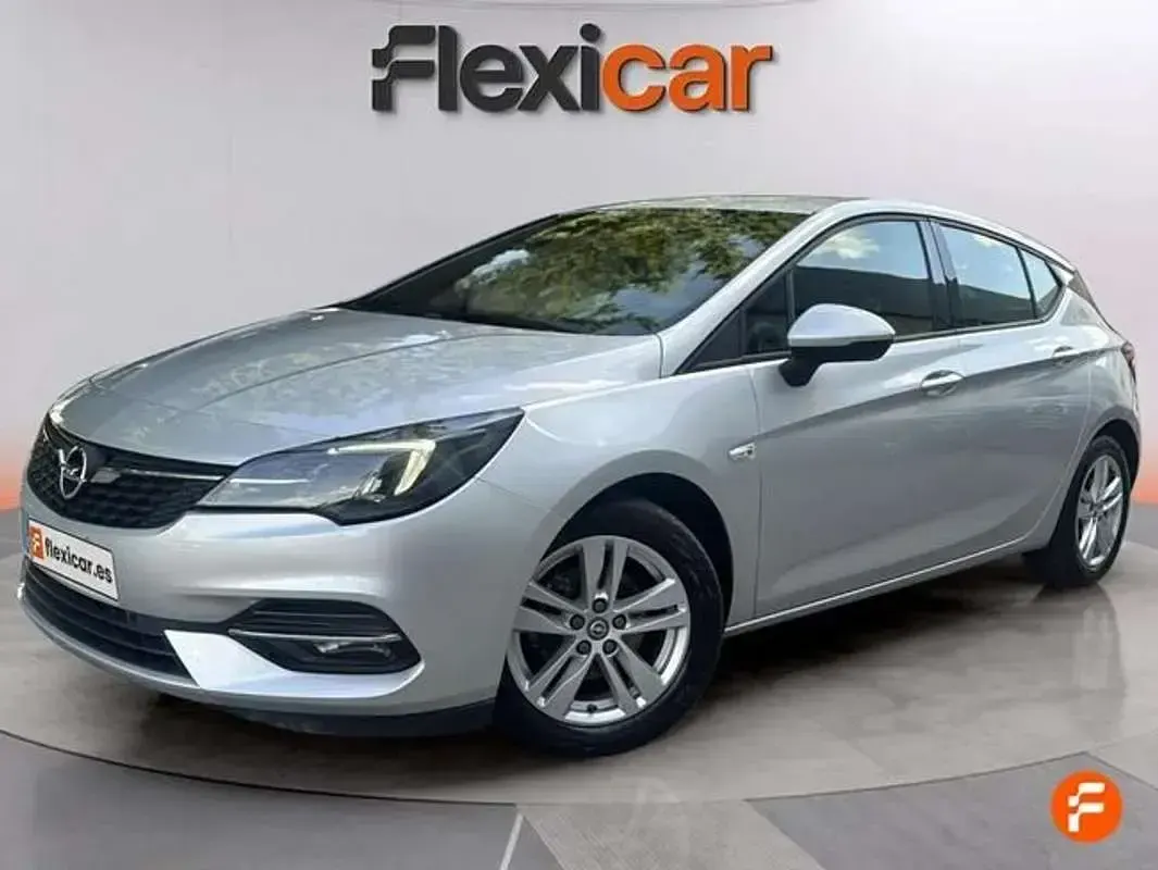 Usado Opel Astra Business Elegance 131 CV (96 kW) 2020 Gris Familiar