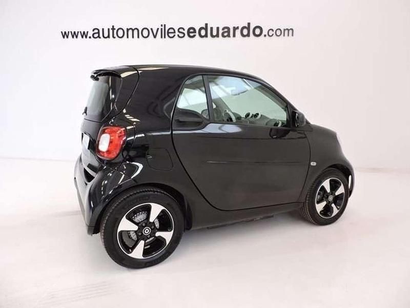 Usado Smart ForTwo Coupé Pure 60 kW (82 CV) 2020 Negro Coupe