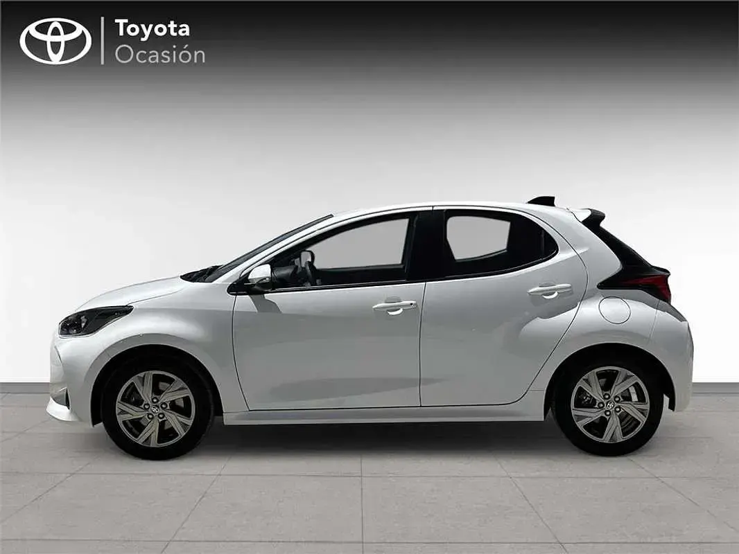 Usado Toyota Yaris Hybrid Active 116 CV (85 kW) 2025 Monovolumen