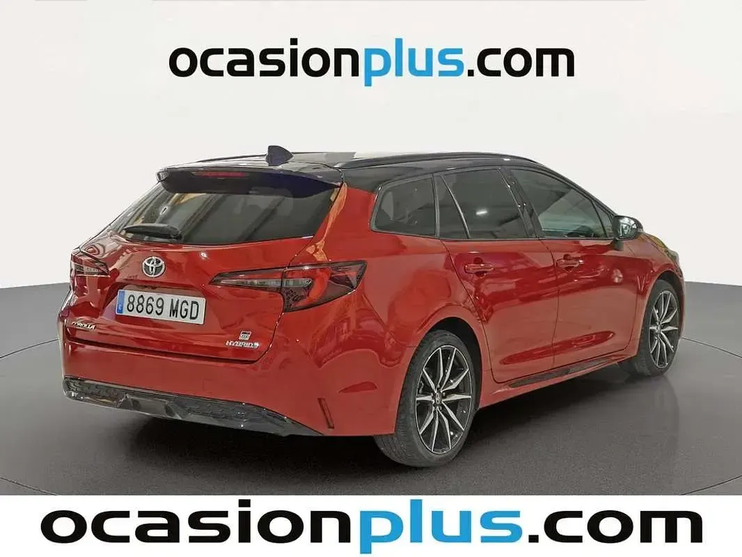 Usado Toyota Corolla Sport 196 CV (144 kW) 2023 Rojo Familiar