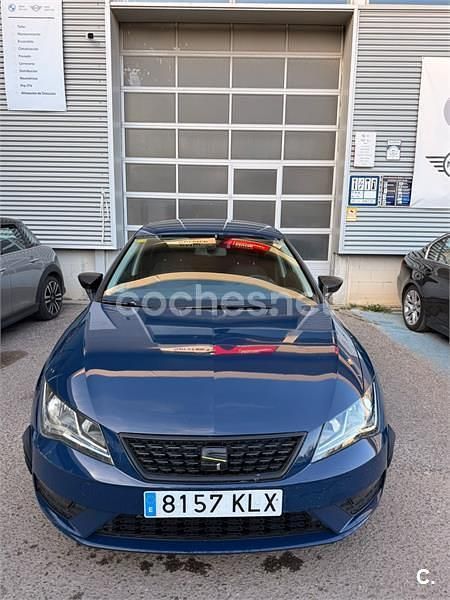Usado Seat Leon Style 125 CV (91 kW) 2018 Azul Berlina