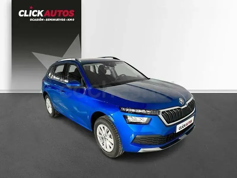 Usado Skoda Kamiq Ambition 95 CV (69 kW) 2024 Azul SUV