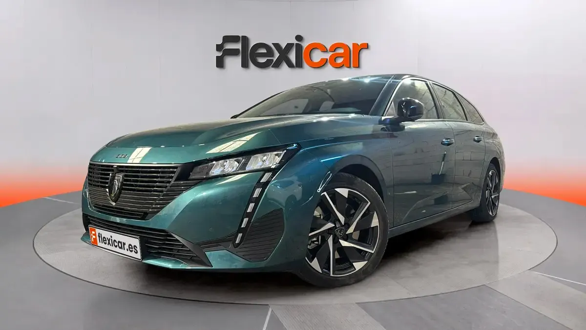 Usado Peugeot 308 GT 180 CV (132 kW) 2025 Verde Berlina
