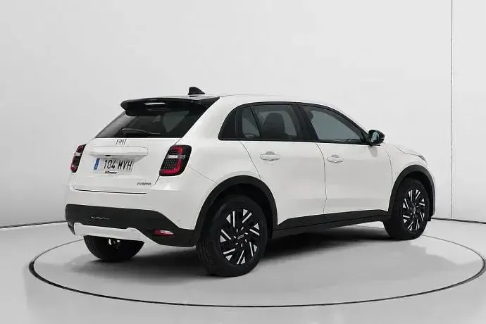 Usado Fiat 600 100 CV (73 kW) 2024 SUV
