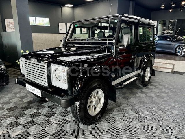 Usado Land Rover Defender 122 CV (89 kW) 2002 Negro SUV