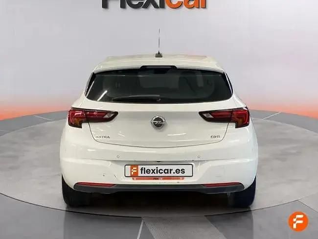 Usado Opel Astra Excellence 136 HP (100 kW) 2016 Branco