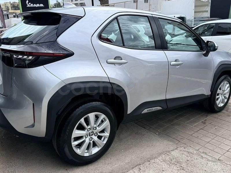 Usado Toyota Yaris Cross Active 125 CV (91 kW) 2024 SUV