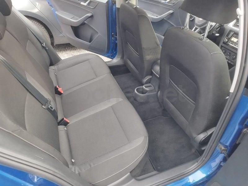 Usado Skoda Rapid Ambition 90 CV (66 kW) 2016 Azul Utilitario