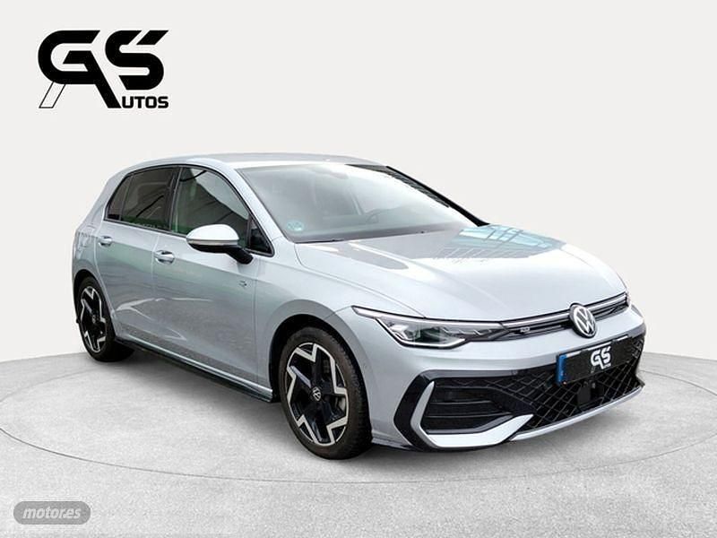 Usado VW Golf VIII R-line 150 CV (110 kW) 2025 Gris Utilitario