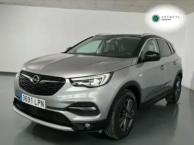 Usado Opel Grandland X Edition 130 CV (95 kW) 2021 Gris SUV