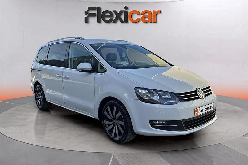 Blanco Usado 2020 VW Sharan Sport Monovolumen | 24.290 € (Precio justo) - Imagen 1/4