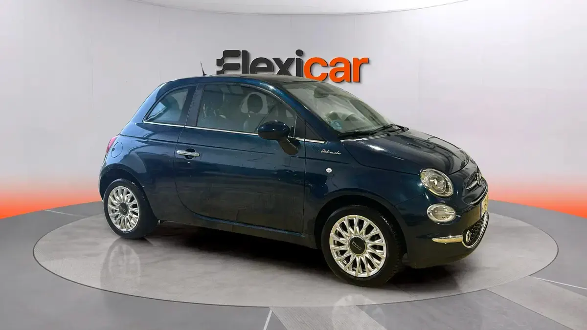 Usado Fiat 500 Dolcevita 71 CV (52 kW) 2023 Azul Berlina