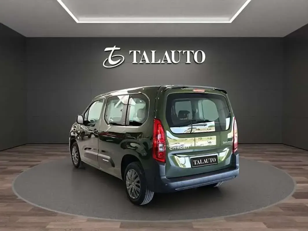 Usado Citroën Berlingo 102 CV (75 kW) 2025 Verde Monovolumen