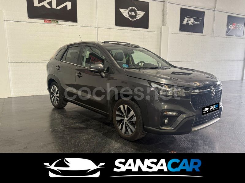 Gris / plata Usado 2023 Suzuki SX4 S-Cross SUV | 24.399 € (Precio justo) - Imagen 1/4