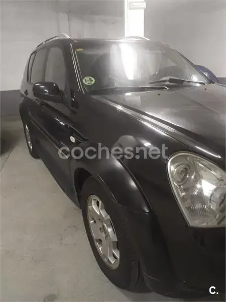 Usado SsangYong Rexton II 165 CV (121 kW) 2007 Negro SUV