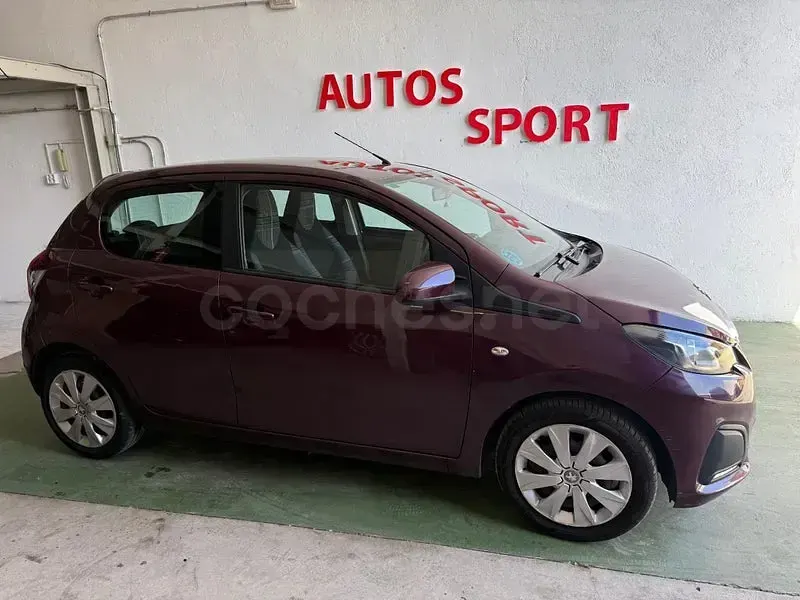 Usado Peugeot 108 82 CV (60 kW) 2018 Granate Berlina