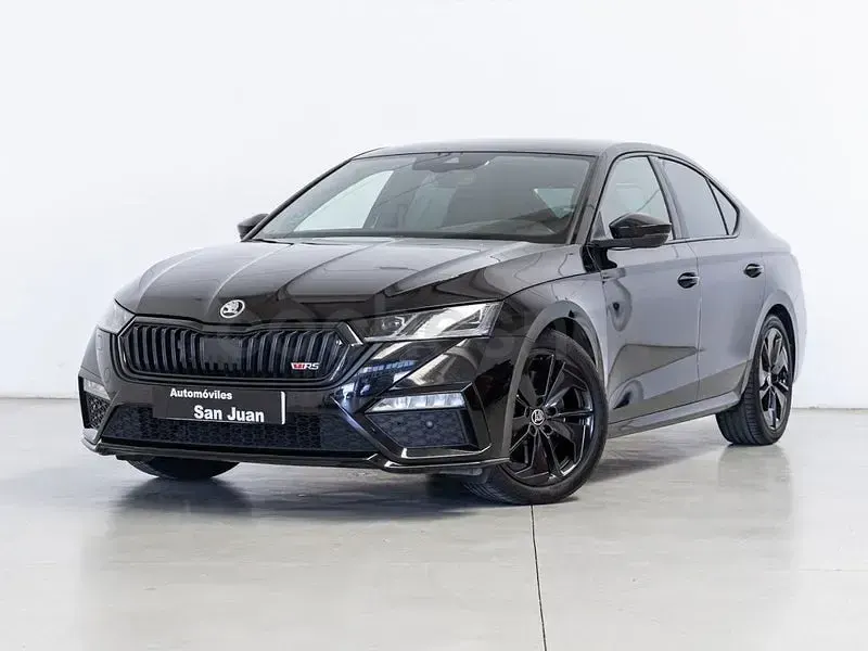 Usado Skoda Octavia RS 245 CV (180 kW) 2021 Negro Berlina