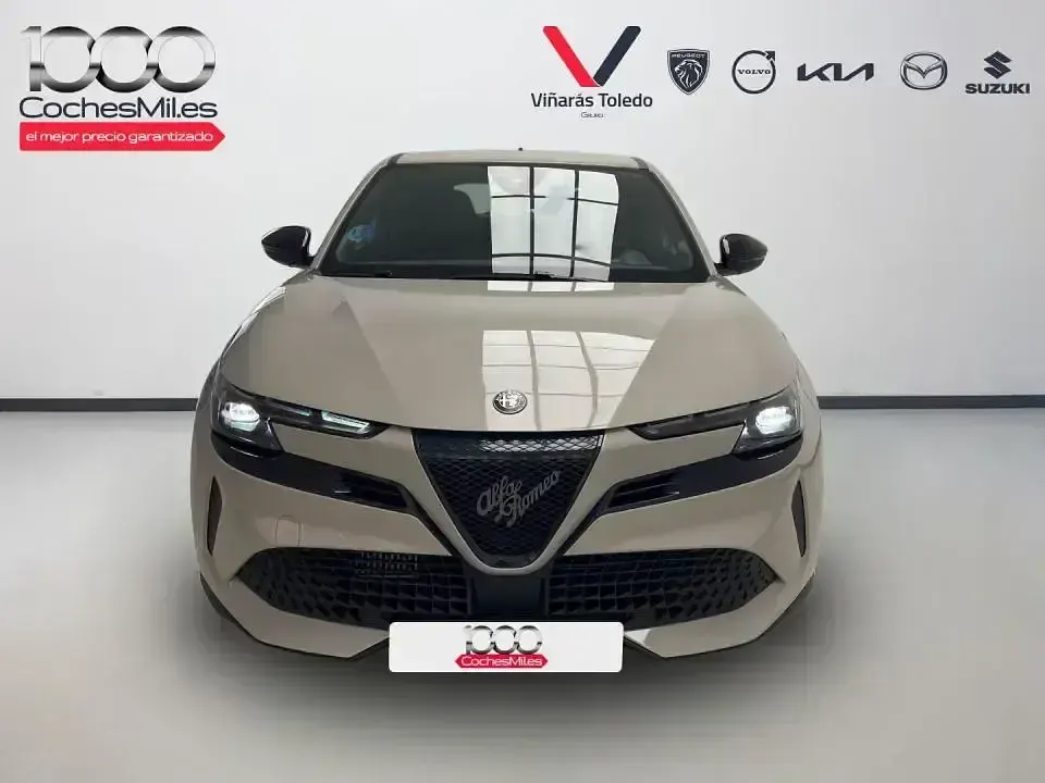Usado Alfa Romeo Junior 136 CV (100 kW) 2025 Otro SUV