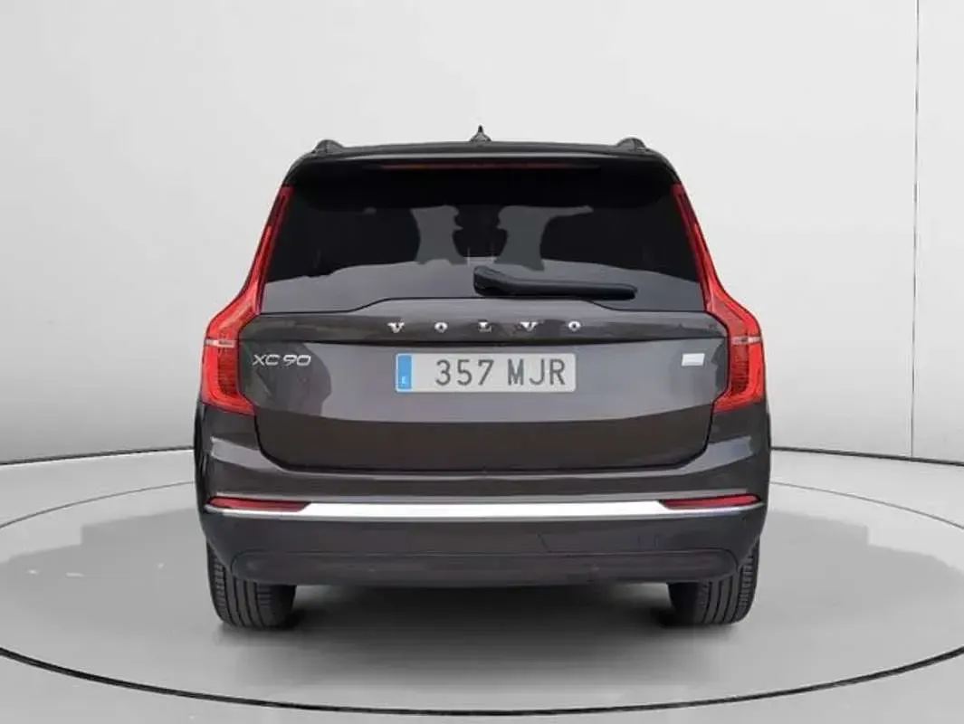 Usado Volvo XC90 Core 455 CV (334 kW) 2023 Marrón SUV