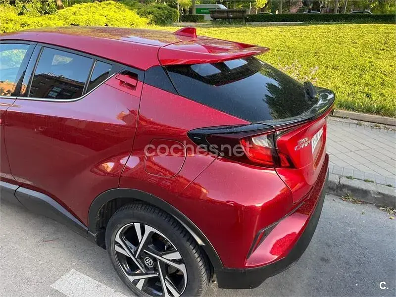 Usado Toyota C-HR Advance 122 CV (89 kW) 2022 Rojo SUV
