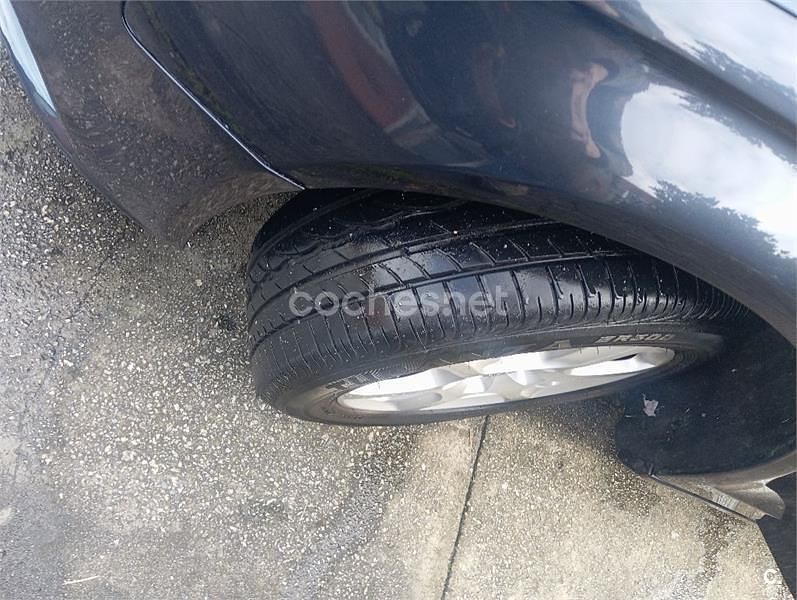 Usado Audi A4 143 CV (105 kW) 2012 Azul Familiar