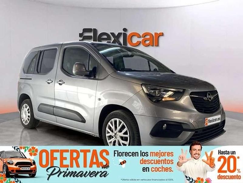 Usado Opel Combo Life Innovation 131 CV (96 kW) 2019 Gris Monovolumen