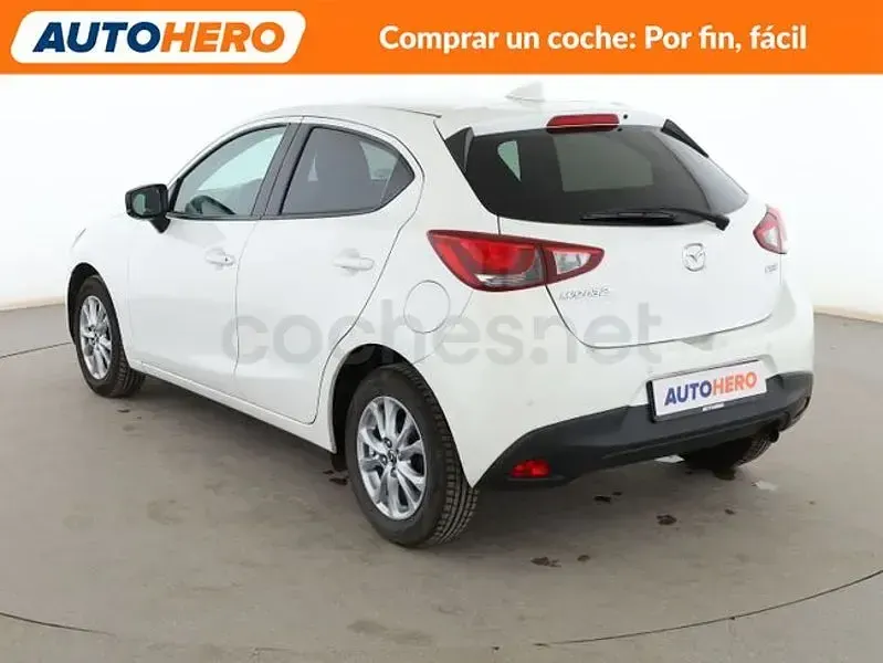 Usado Mazda 2 90 CV (66 kW) 2019 Blanco Berlina