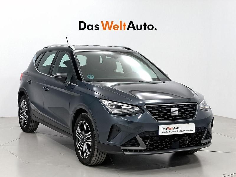 Gris Usado 2024 Seat Arona FR SUV | 20.490 € (Un poco caro) - Imagen 1/4