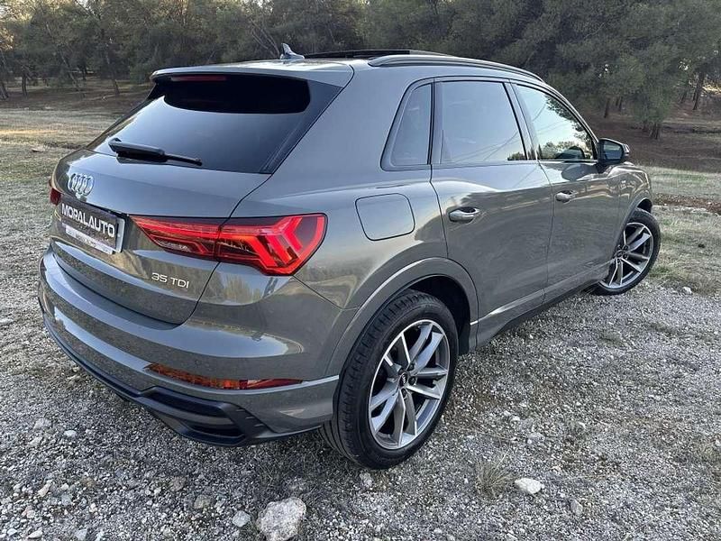 Usado Audi Q3 Premium 150 CV (110 kW) 2019 Gris SUV