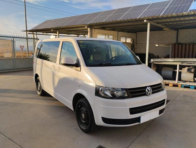 Käytetty VW Transporter 140 HP (102 kW) 2010 Valkoinen Van