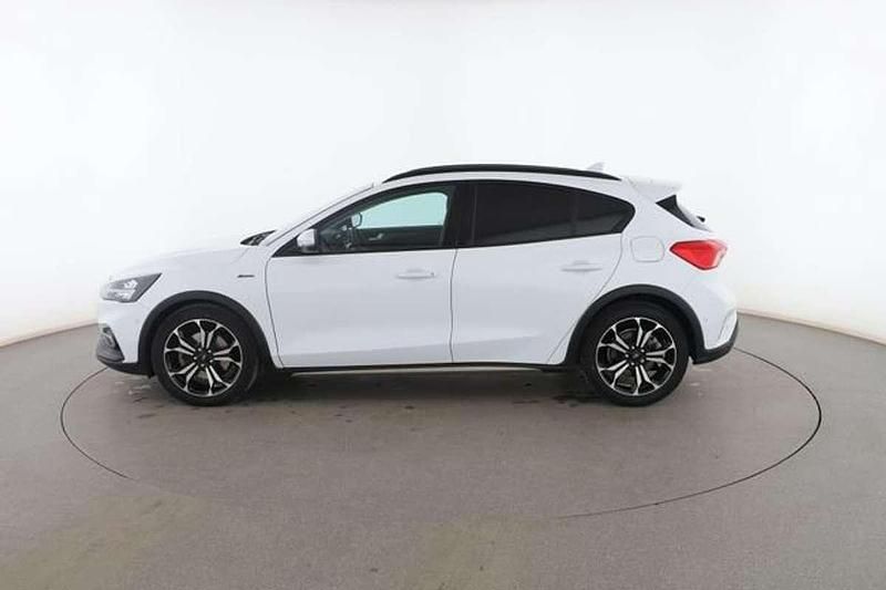 Usado Ford Focus Active 126 CV (92 kW) 2019 Blanco Berlina
