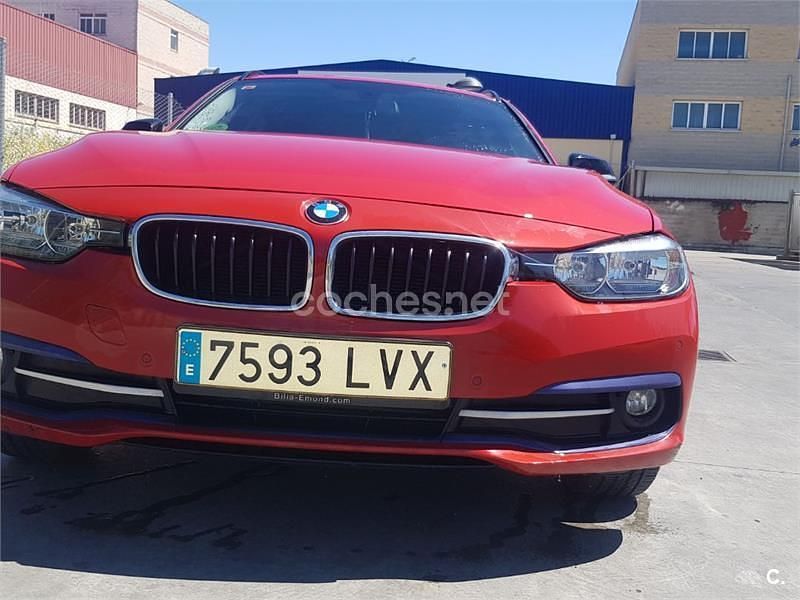 Usado BMW 318 143 CV (105 kW) 2016 Rojo Familiar