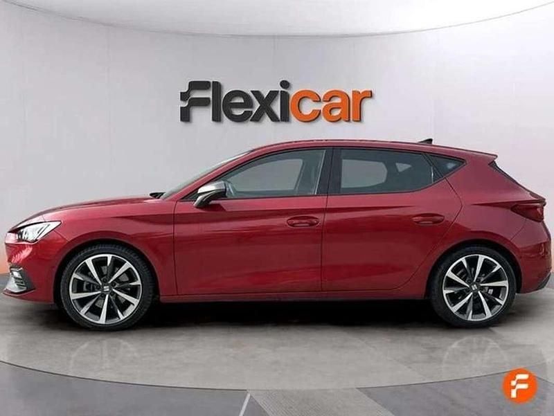 Käytetty Seat Leon FR 150 HP (110 kW) 2020 Punainen Sedan