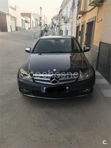 Usado Mercedes C220 Avantgarde 150 CV (110 kW) 2008 Negro Berlina