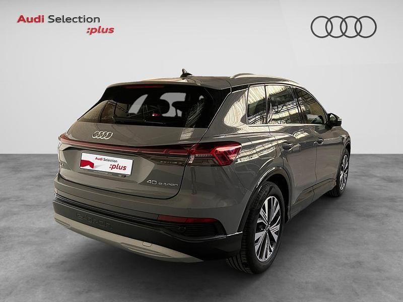 Usado Audi Q4 e-tron Advanced Plus 150 kW (204 CV) 2025 Gris SUV