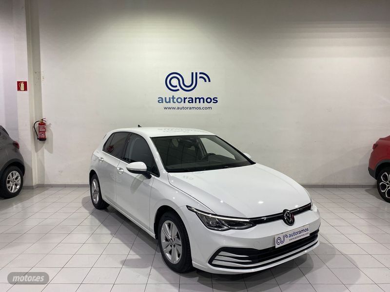 Blanco Usado 2020 VW Golf VIII Life Berlina | 23.425 € (Buen precio) - Imagen 1/4
