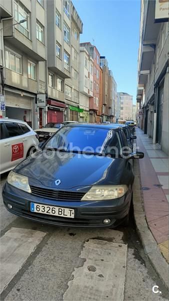 Gris / plata Usado 2001 Renault Laguna II Dynamique Berlina | 400 € (Super precio) - Imagen 1/4