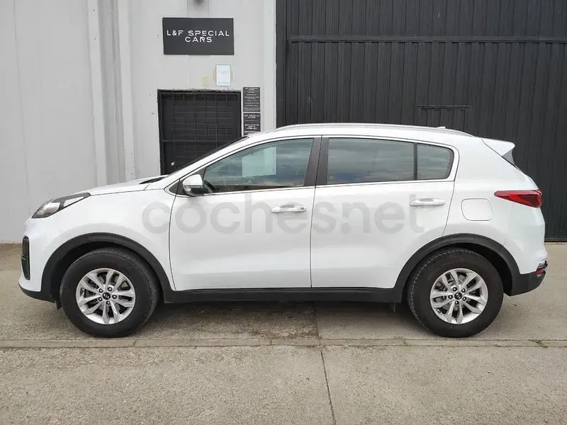 Usado Kia Sportage 132 CV (97 kW) 2019 Blanco SUV