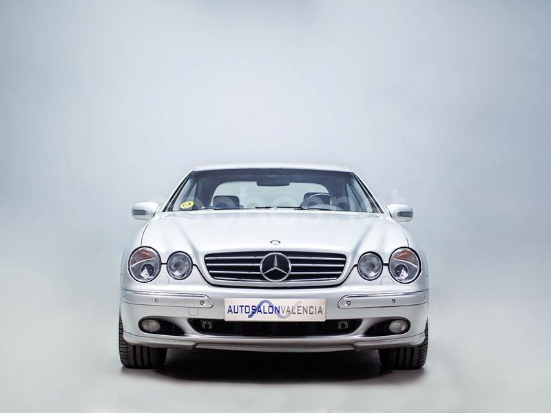 Usado Mercedes CL500 306 CV (225 kW) 2002 Gris / plata Coupe