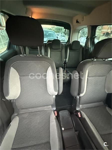 Usado Peugeot Partner Tepee Outdoor 100 CV (73 kW) 2015 Gris / plata Monovolumen