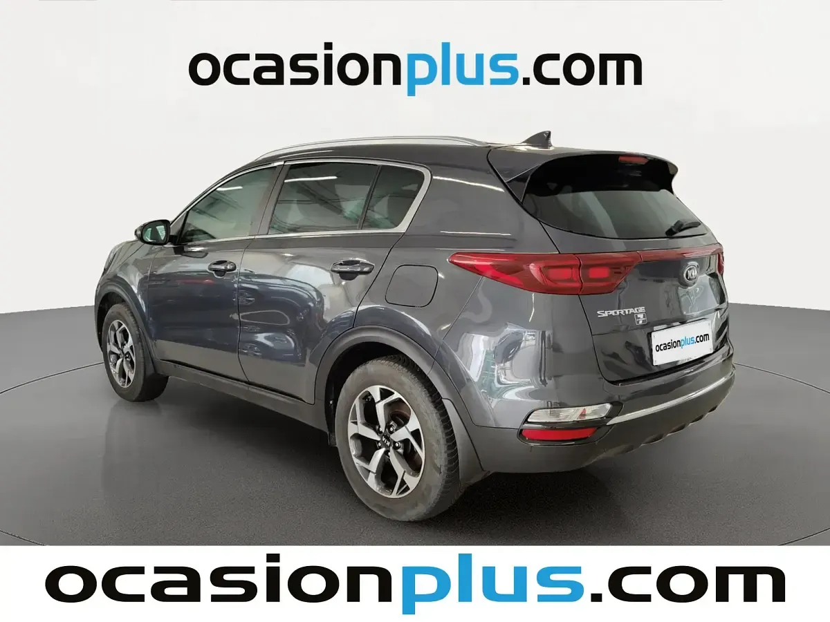 Usado Kia Sportage 132 CV (97 kW) 2021 Gris SUV