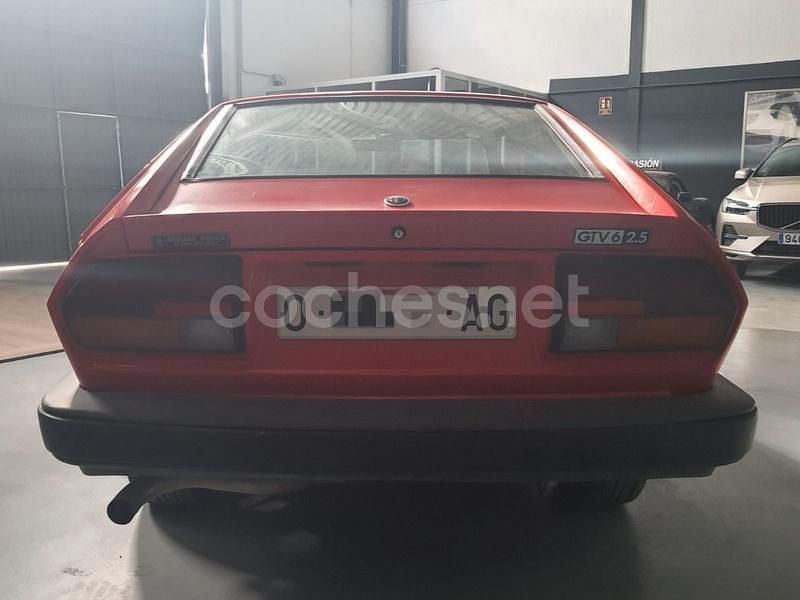 Usado Alfa Romeo GTV 160 CV (117 kW) 1985 Rojo Coupe