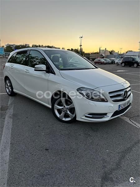 Blanco Usado 2013 Mercedes B180 Monovolumen | 10.500 € (Precio justo) - Imagen 1/4