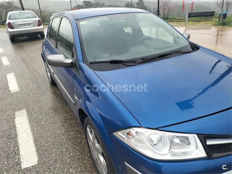 Usado Renault Mégane II Authentique 100 CV (73 kW) 2008 Azul Berlina
