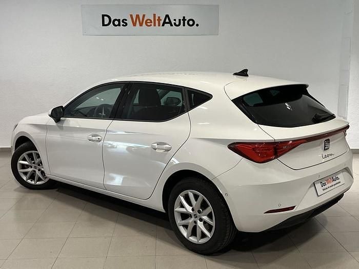 Blanco Usado 2024 Seat Leon Style Berlina | 17.990 € (Super precio) - Imagen 1/4
