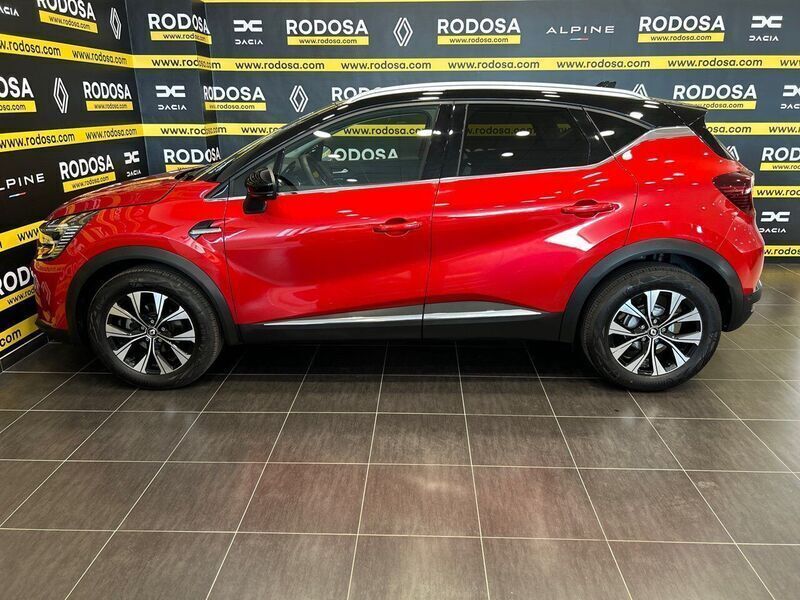 Usado Renault Captur Techno 90 CV (66 kW) 2024 Rojo SUV