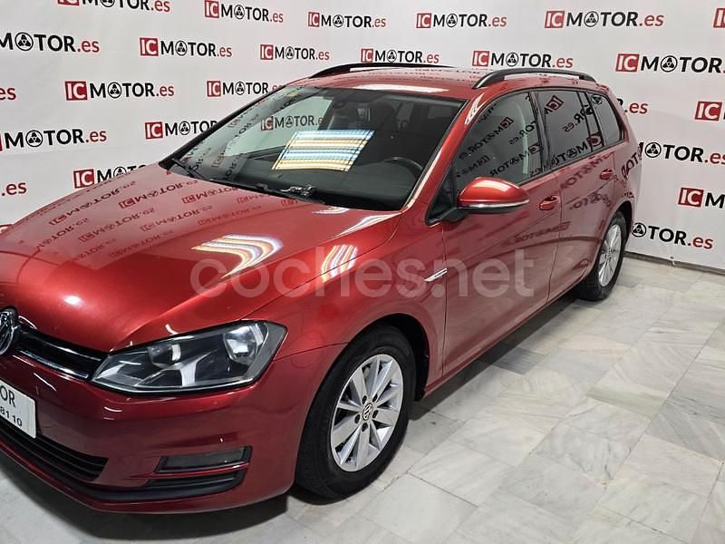 Usado VW Golf VII 110 CV (80 kW) 2014 Granate Familiar