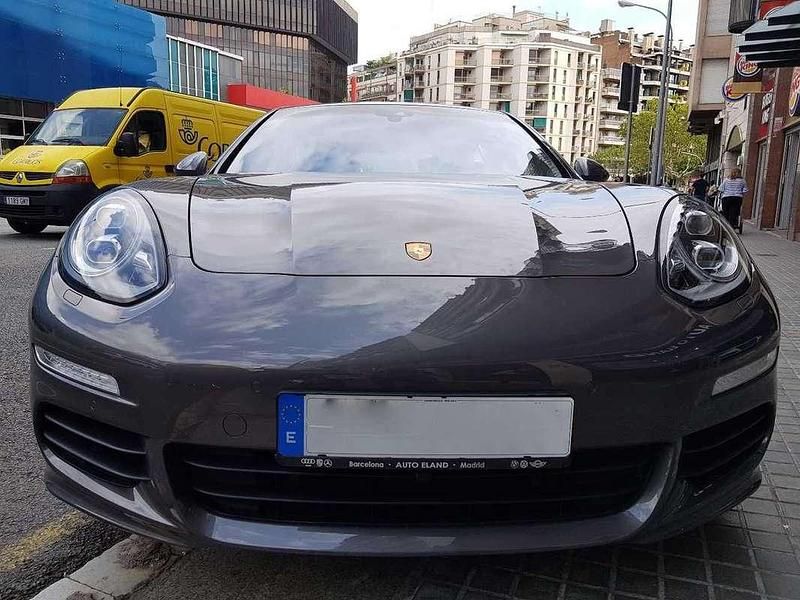 Usado Porsche Panamera S E-Hybrid 305 kW (416 CV) 2015 Gris Berlina